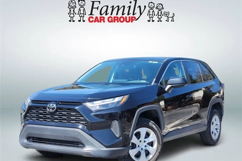 2024 Toyota RAV4 LE photo 1