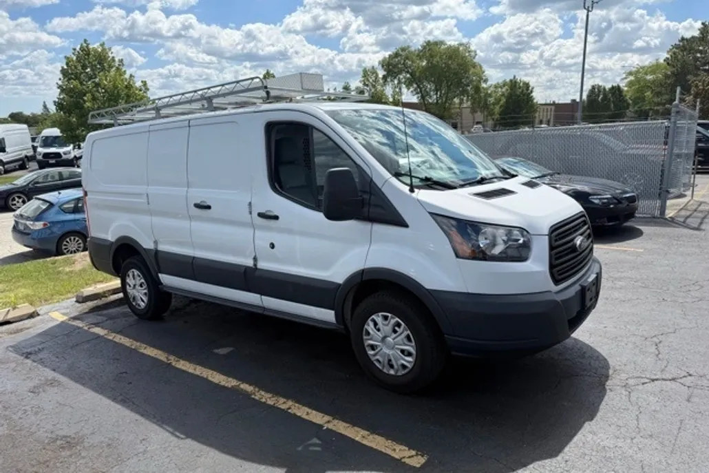 2018 Ford Transit Van photo 1