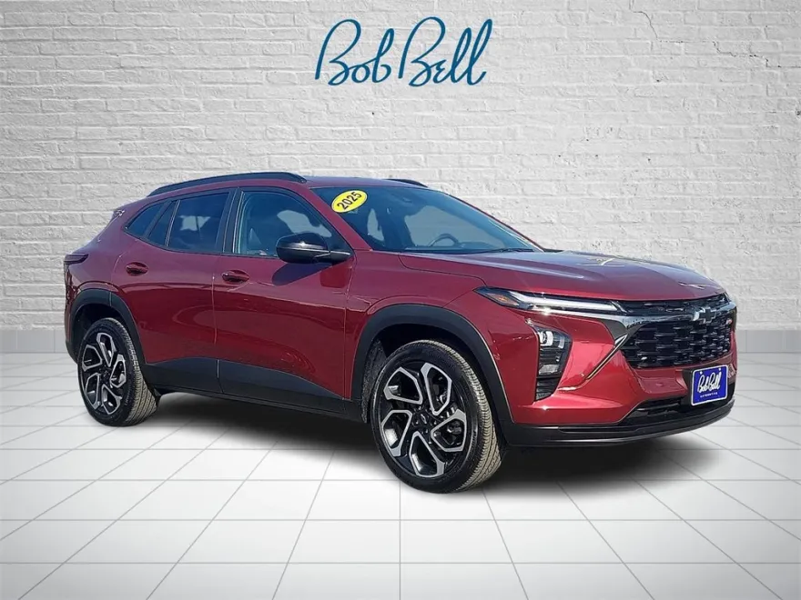 2025 Chevrolet Trax photo 1