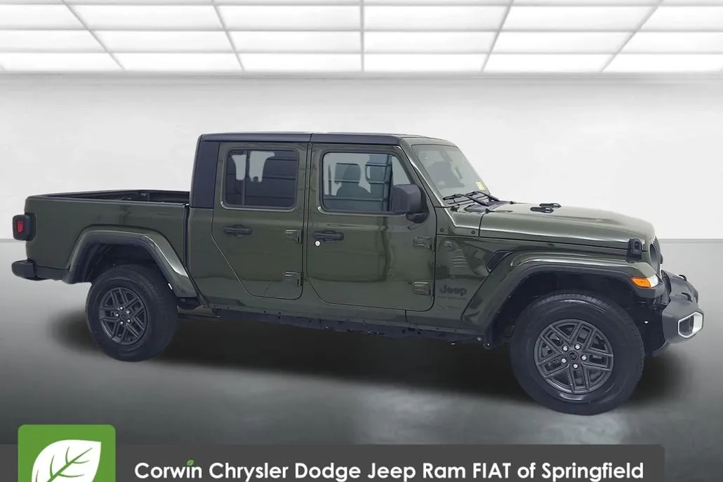 2024 Jeep Gladiator Sport photo 1