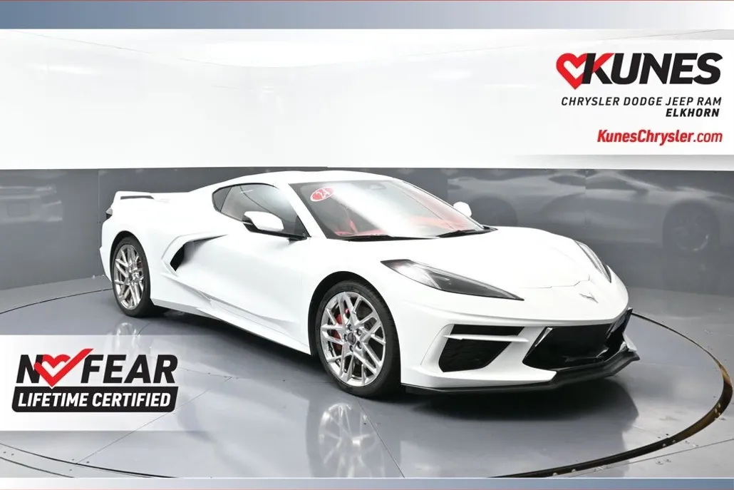 2024 Chevrolet Corvette Stingray 3LT photo 1