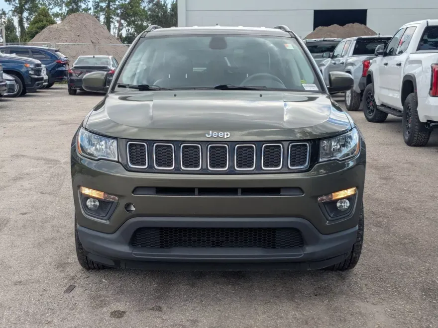 2018 Jeep Compass Latitude photo 1