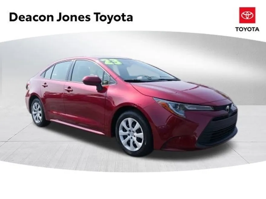 2023 Toyota Corolla LE photo 1