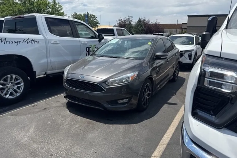 2015 Ford Focus SE photo 1