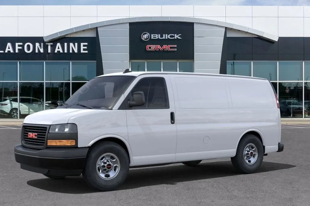 2025 Gmc Savana Cargo 2500 photo 1