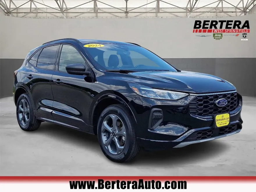 2024 Ford Escape ST-Line photo 1