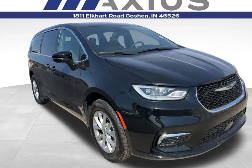 2025 Chrysler Pacifica photo 1