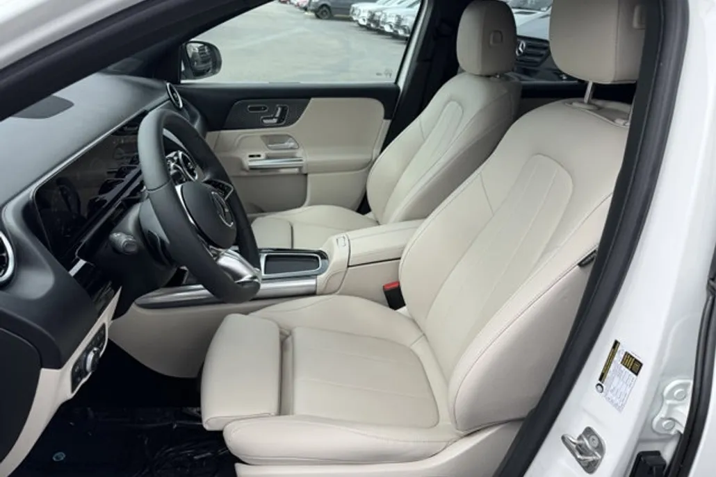 2026 Mercedes Benz GLA 250 photo 1