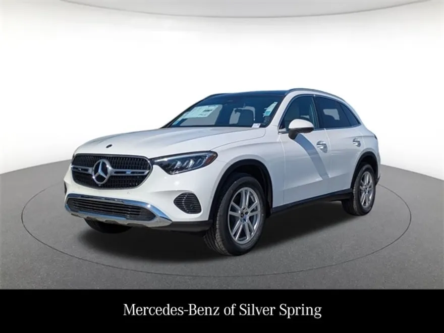 2025 Mercedes Benz GLC 300 4MATIC photo 1