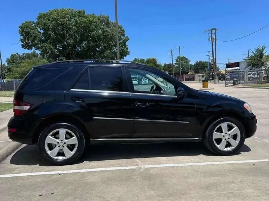 2011 Mercedes Benz ML 350 4MATIC photo 1