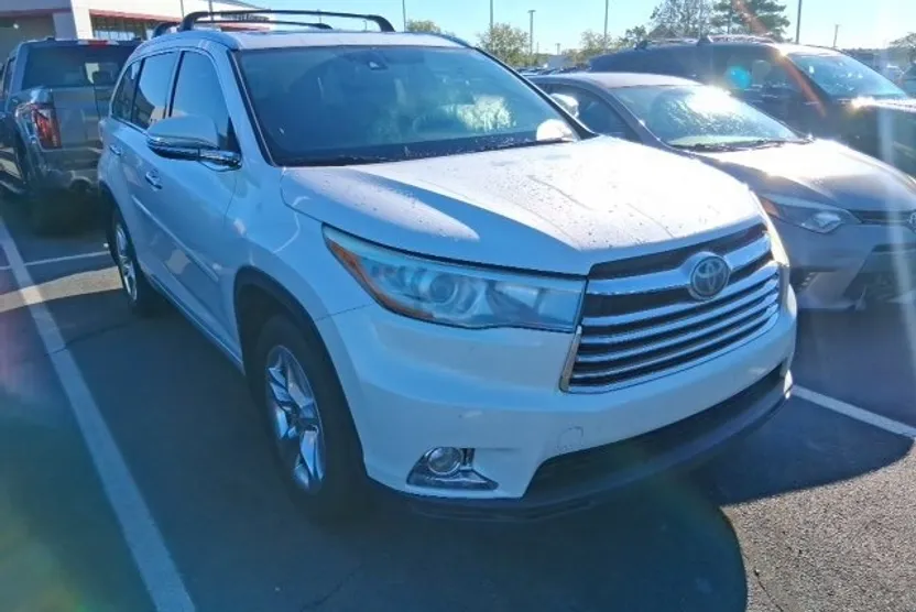 2016 Toyota Highlander Limited Platinum photo 1