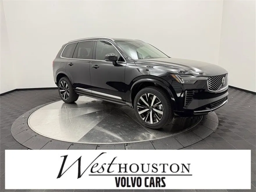 2025 Volvo XC90 Core photo 1