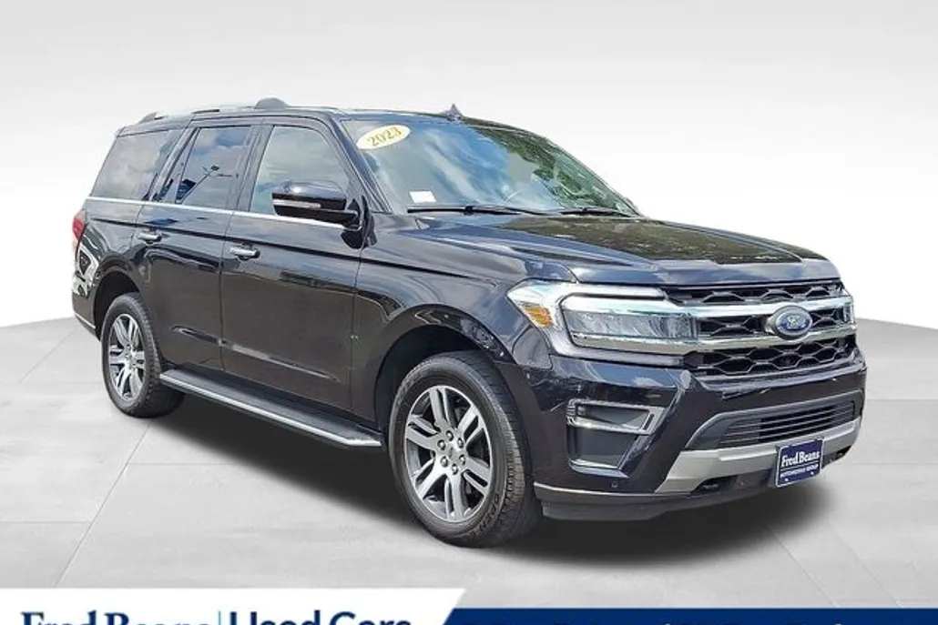 2023 Ford Expedition Limited photo 1