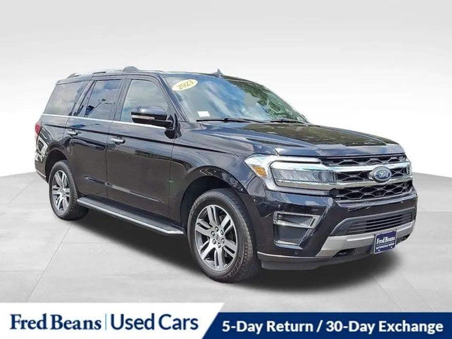 2023 Ford Expedition Limited photo 1