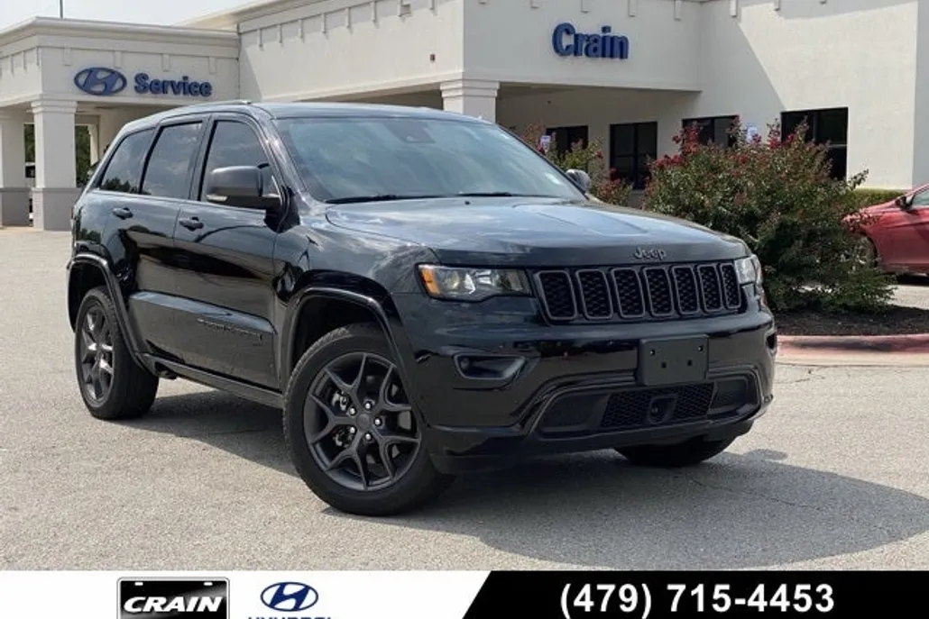2021 Jeep Grand Cherokee Anniversary Edition photo 1