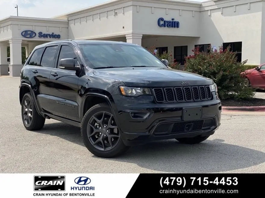 2021 Jeep Grand Cherokee Anniversary Edition photo 1