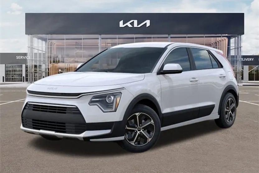 2025 Kia Niro LX photo 1