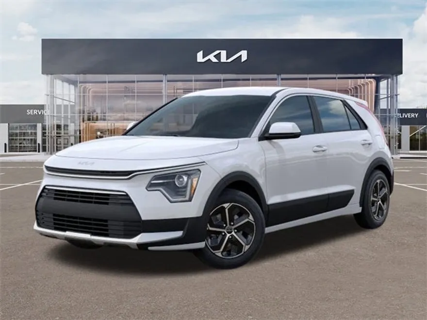 2025 Kia Niro LX photo 1