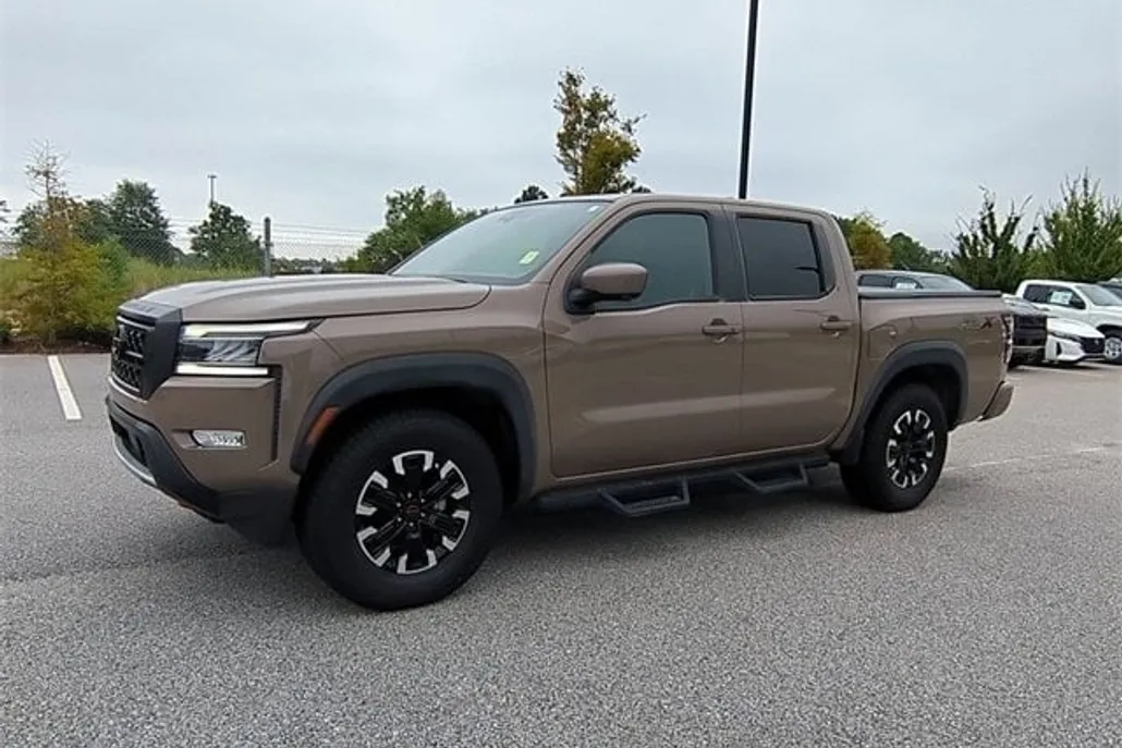 2022 Nissan Frontier PRO-X photo 1
