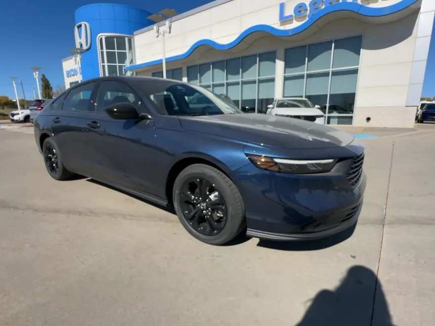2025 Honda Accord 1.5T SE photo 1