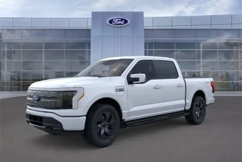 2025 Ford F-150 Lightning Lariat photo 1