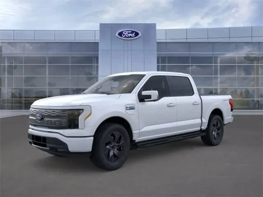 2025 Ford F-150 Lightning Lariat photo 1