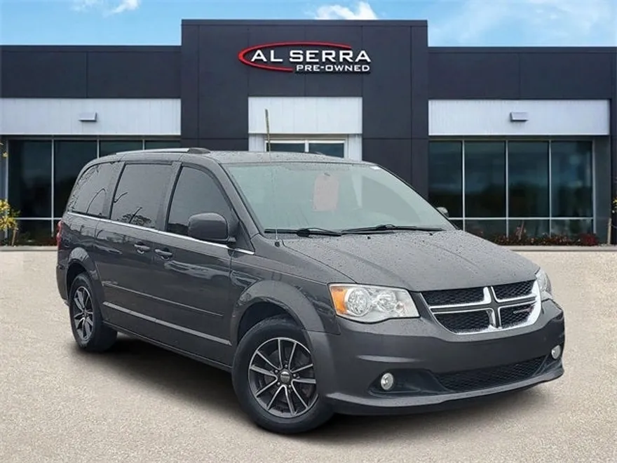 2016 Dodge Grand Caravan SXT Plus photo 1