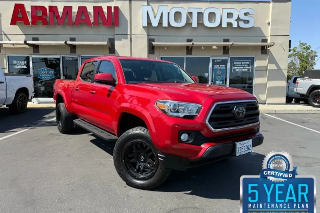 2018 Toyota Tacoma Double Cab SR5 photo 1