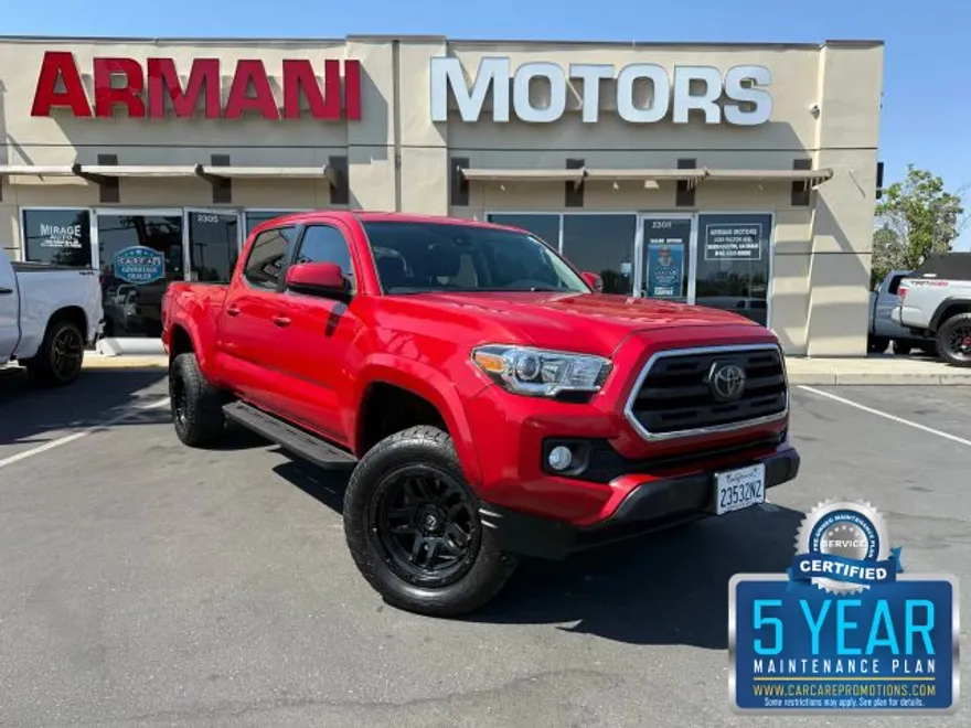 2018 Toyota Tacoma Double Cab SR5 photo 1