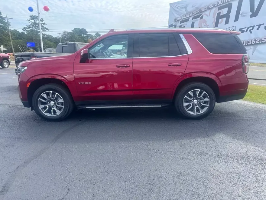 2023 Chevrolet Tahoe LS photo 1