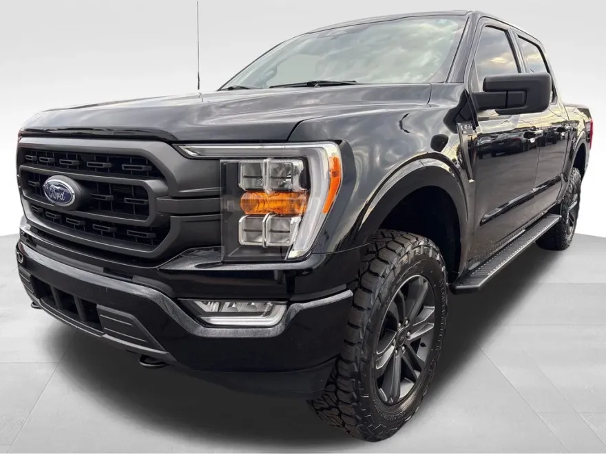 2023 Ford F-150 XLT photo 1