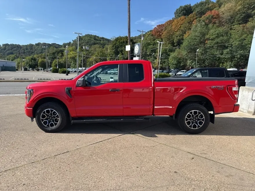 2023 Ford F-150 XL photo 1