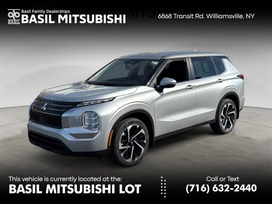 2022 Mitsubishi Outlander ES S-AWC photo 1