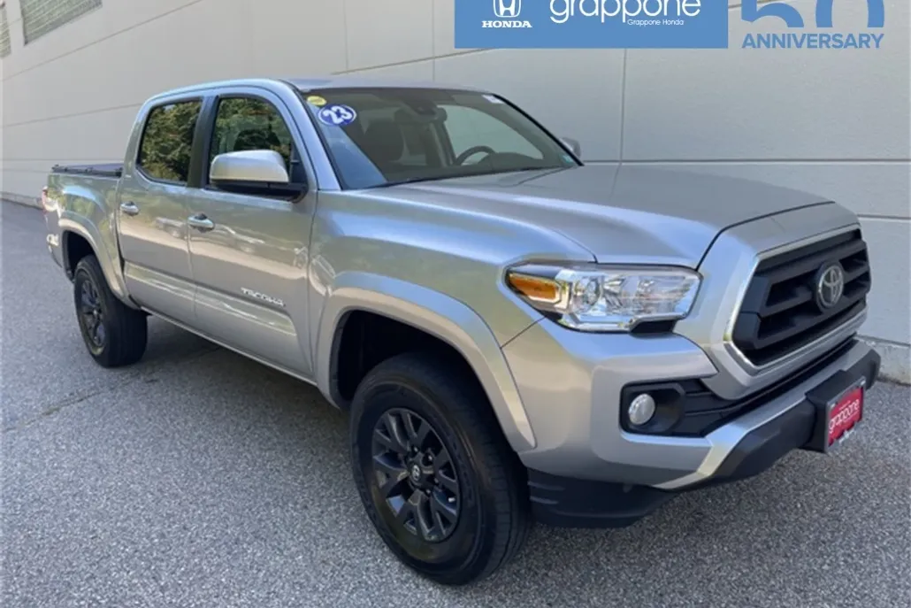 2023 Toyota Tacoma SR5 photo 1