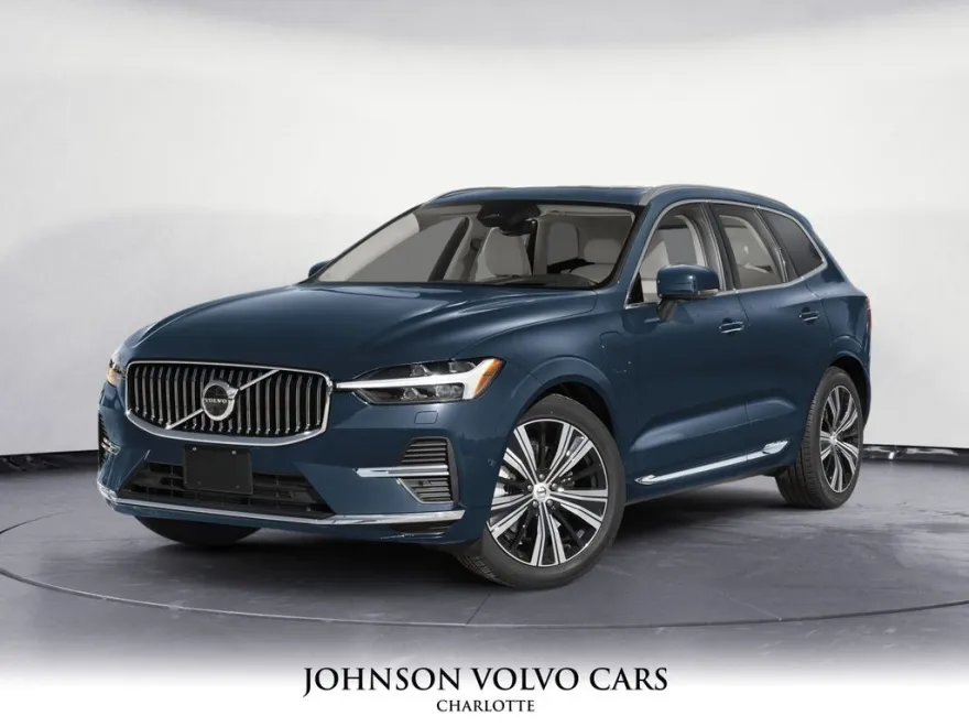 2025 Volvo XC60 B5 Plus photo 1