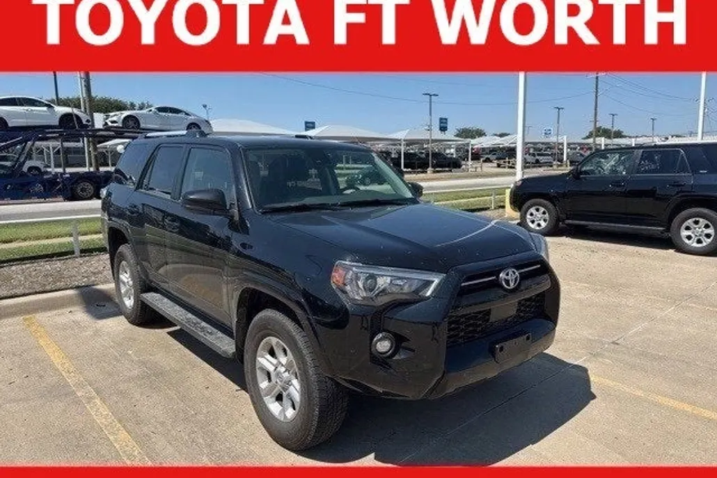 2024 Toyota 4Runner SR5 photo 1