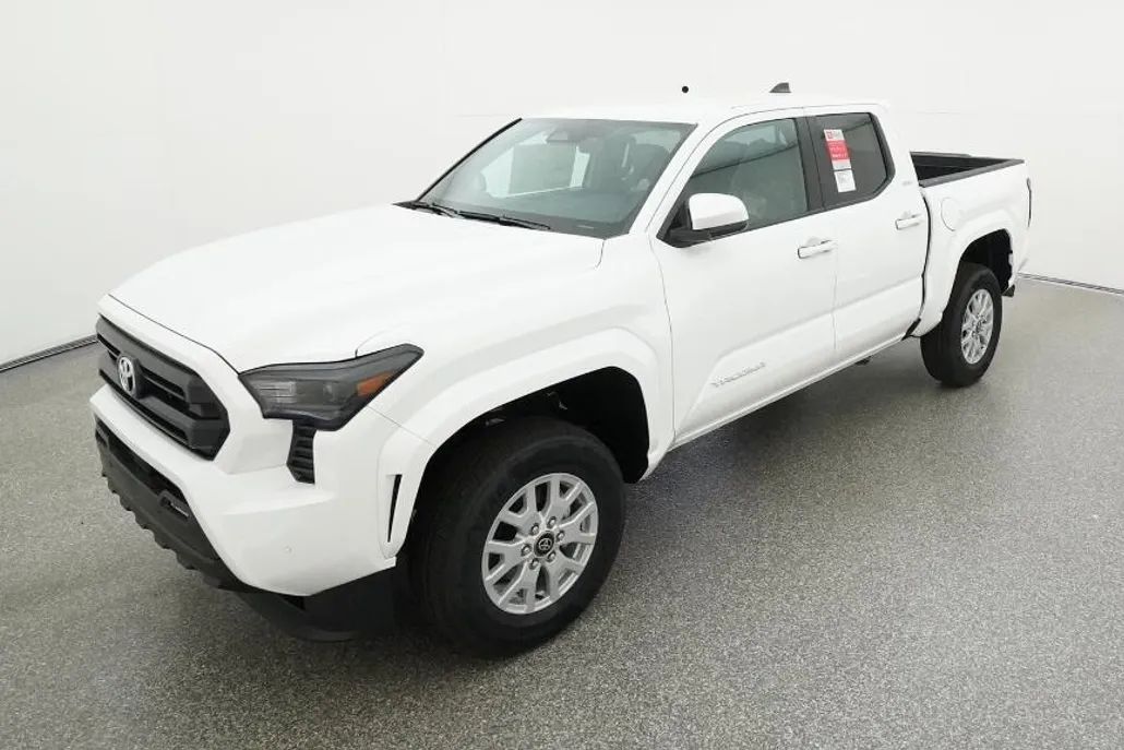 2025 Toyota Tacoma SR5 photo 1