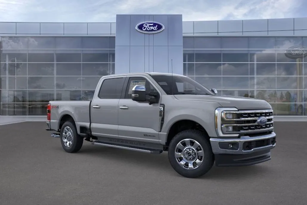 2025 Ford F-250 Lariat photo 1
