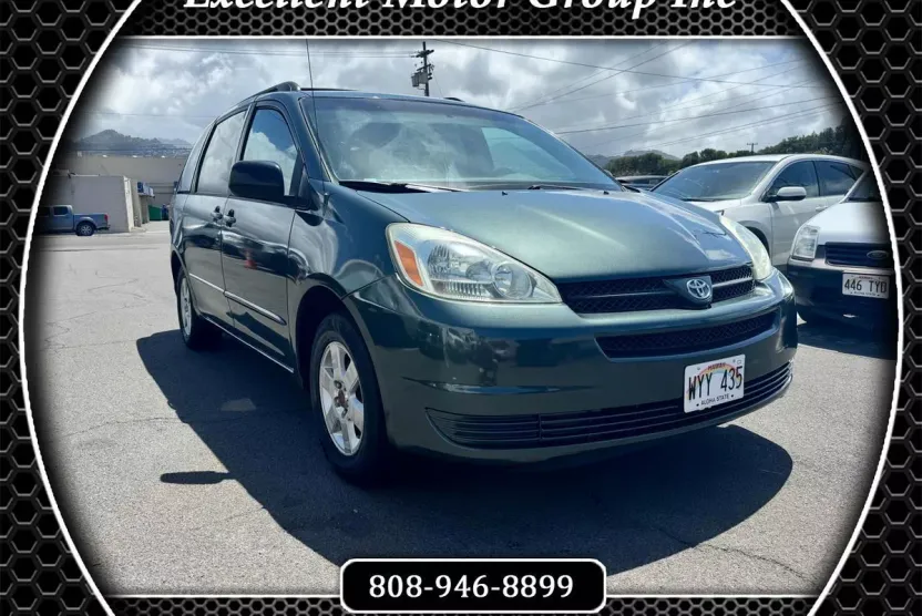 2004 Toyota Sienna CE photo 1