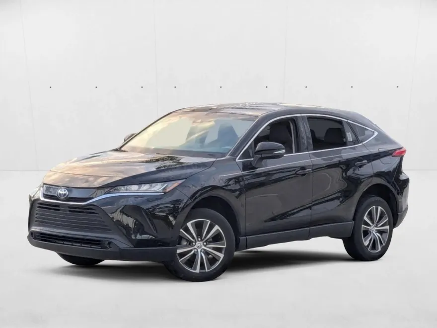 2022 Toyota Venza LE photo 1
