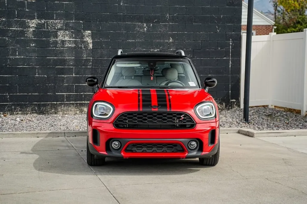2023 Mini Countryman S ALL4 photo 1