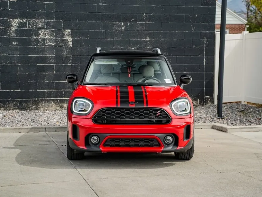2023 Mini Countryman S ALL4 photo 1