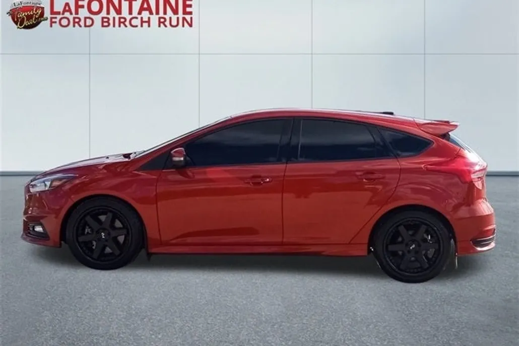 2018 Ford Focus ST photo 1