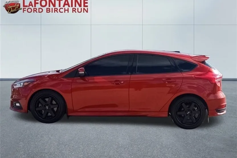 2018 Ford Focus ST photo 1