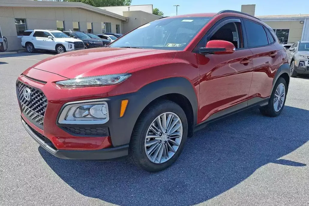 2021 Hyundai Kona SEL photo 1