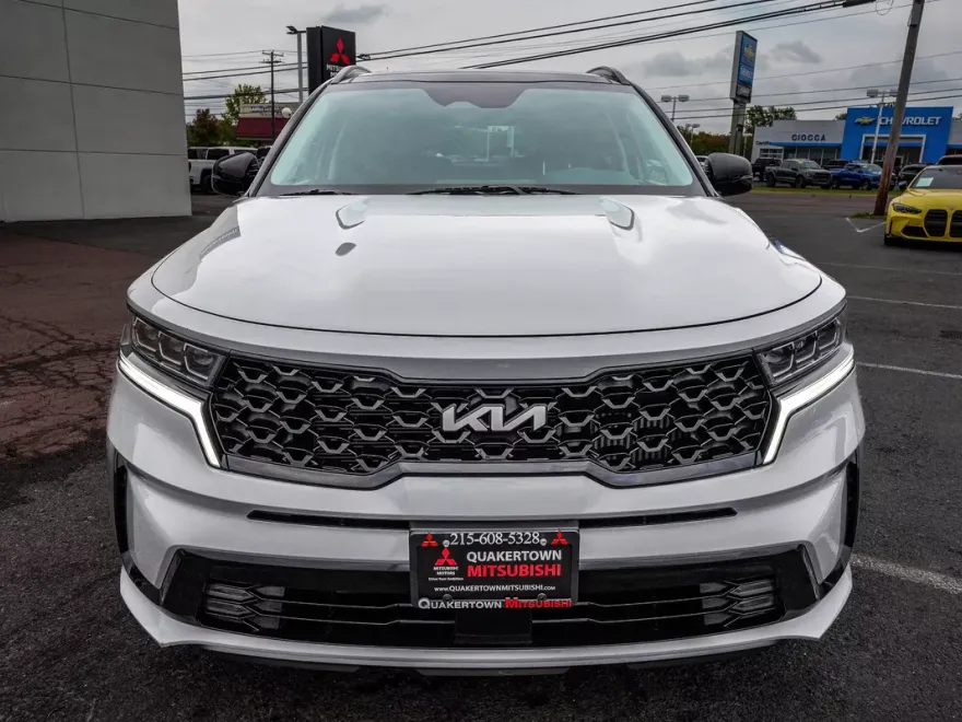 2022 Kia Sorento SX photo 1