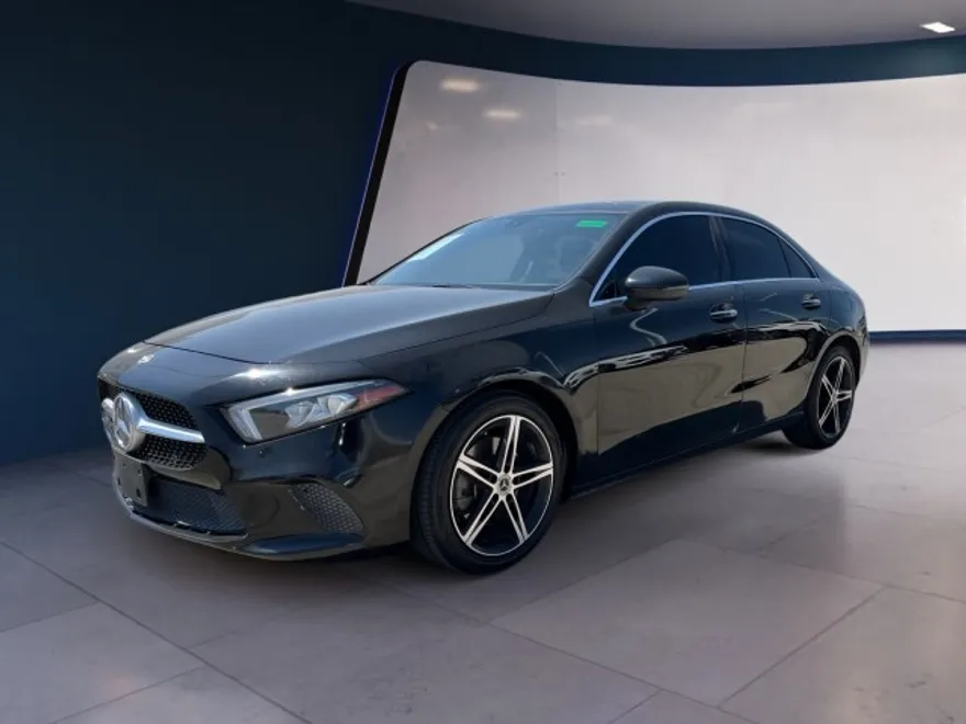 2022 Mercedes Benz A 220 photo 1