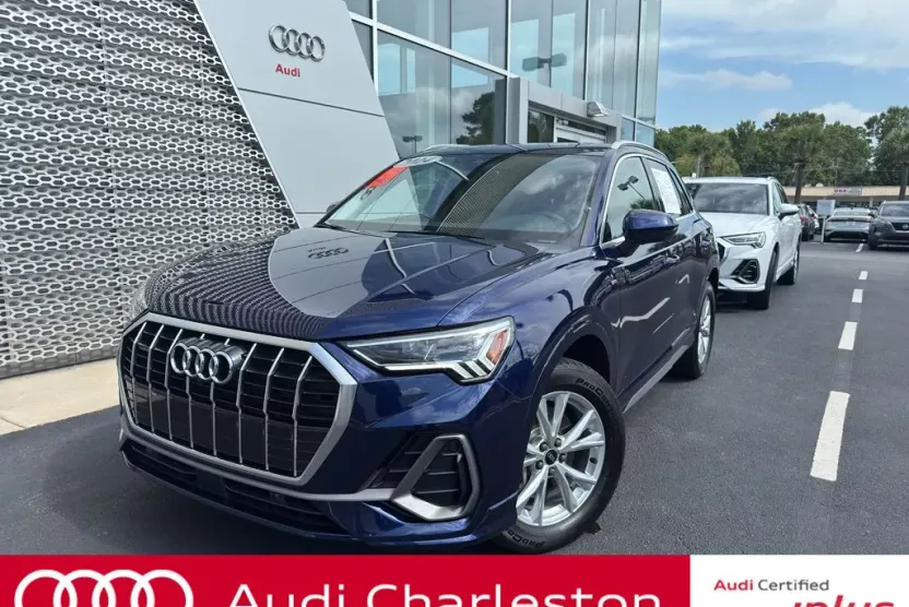 2024 Audi Q3 45 TFSI S line Premium photo 1