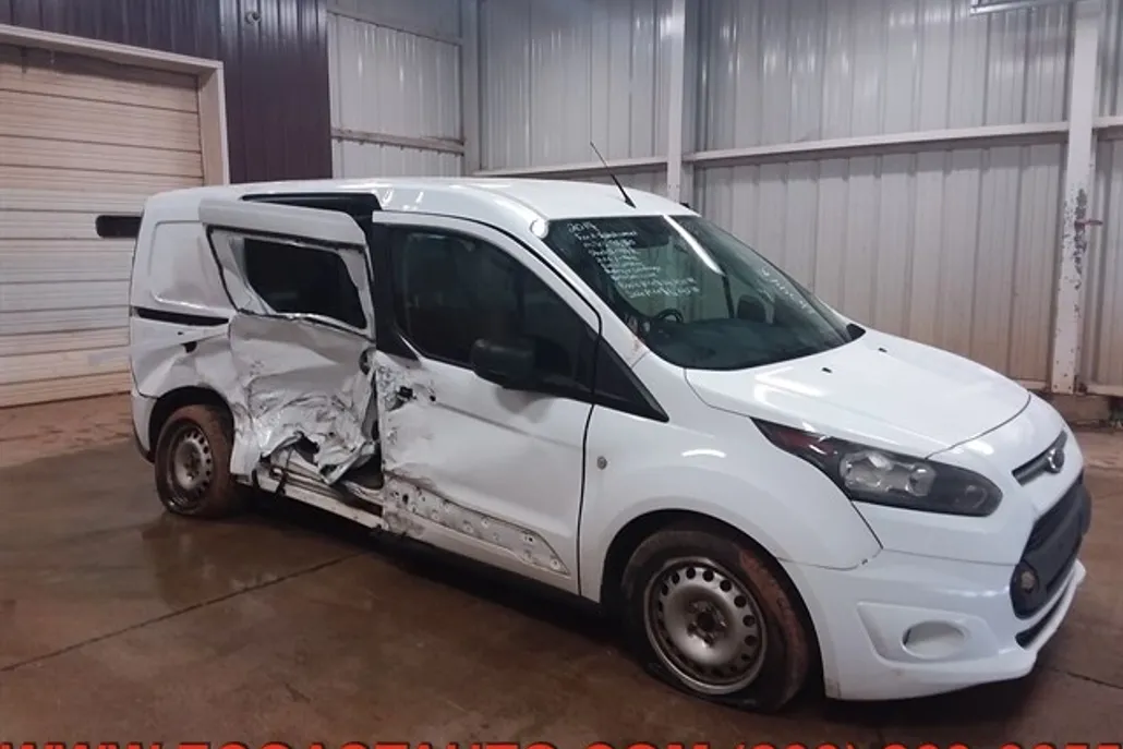 2014 Ford Transit Connect XLT photo 1