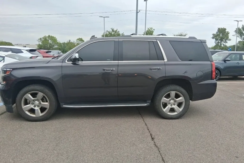 2018 Chevrolet Tahoe Premier photo 1